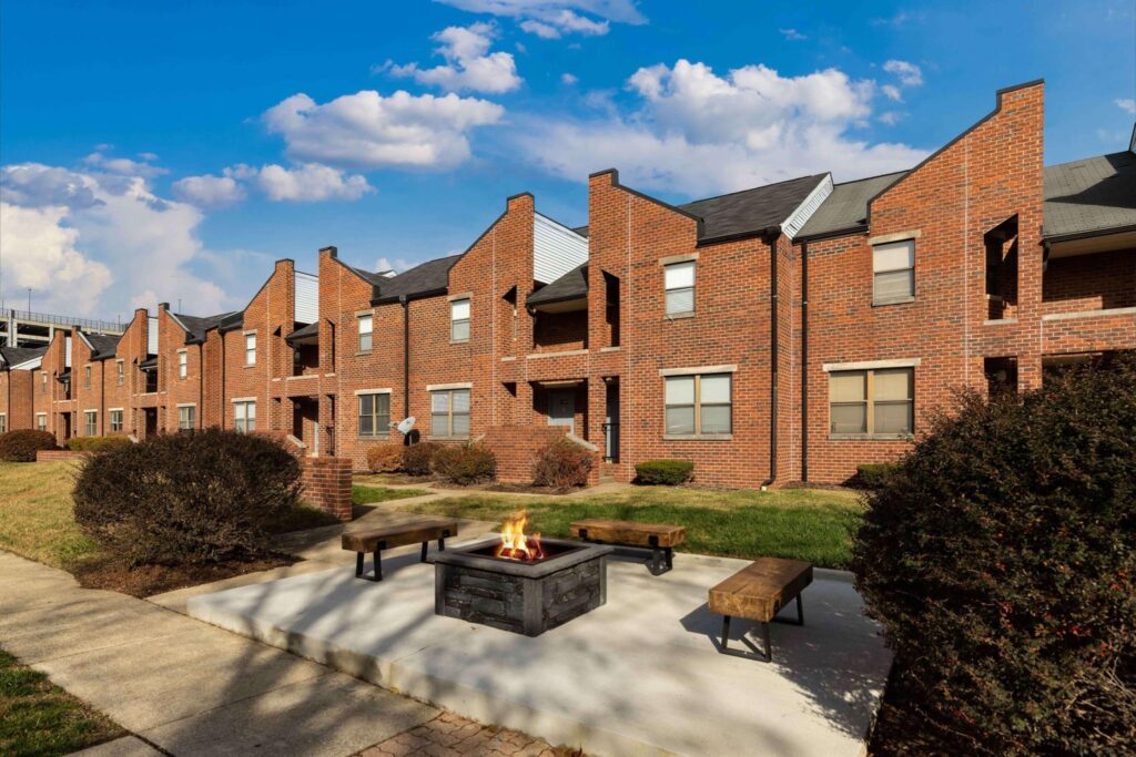 $43MM MULTIFAMILY ACQUISITION | LOUISVILLE, KY